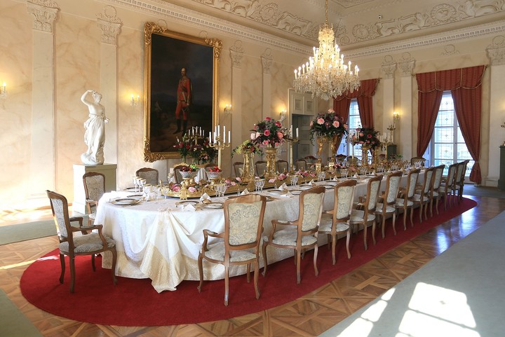 Prohlídky zámeckých interiérů a muzea s kabinetem kuriozit v listopadu na zámku Kynžvart